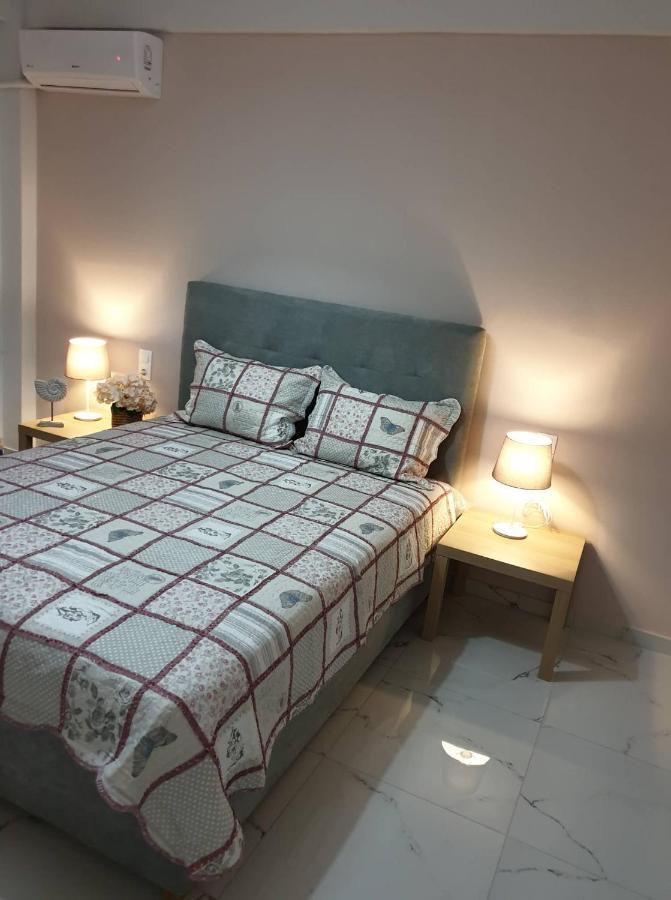 Eytyhias Yard Apartments In Poros Poros Town Luaran gambar
