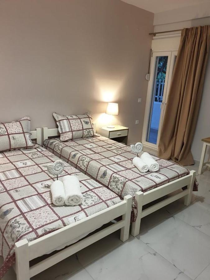 Eytyhias Yard Apartments In Poros Poros Town Luaran gambar